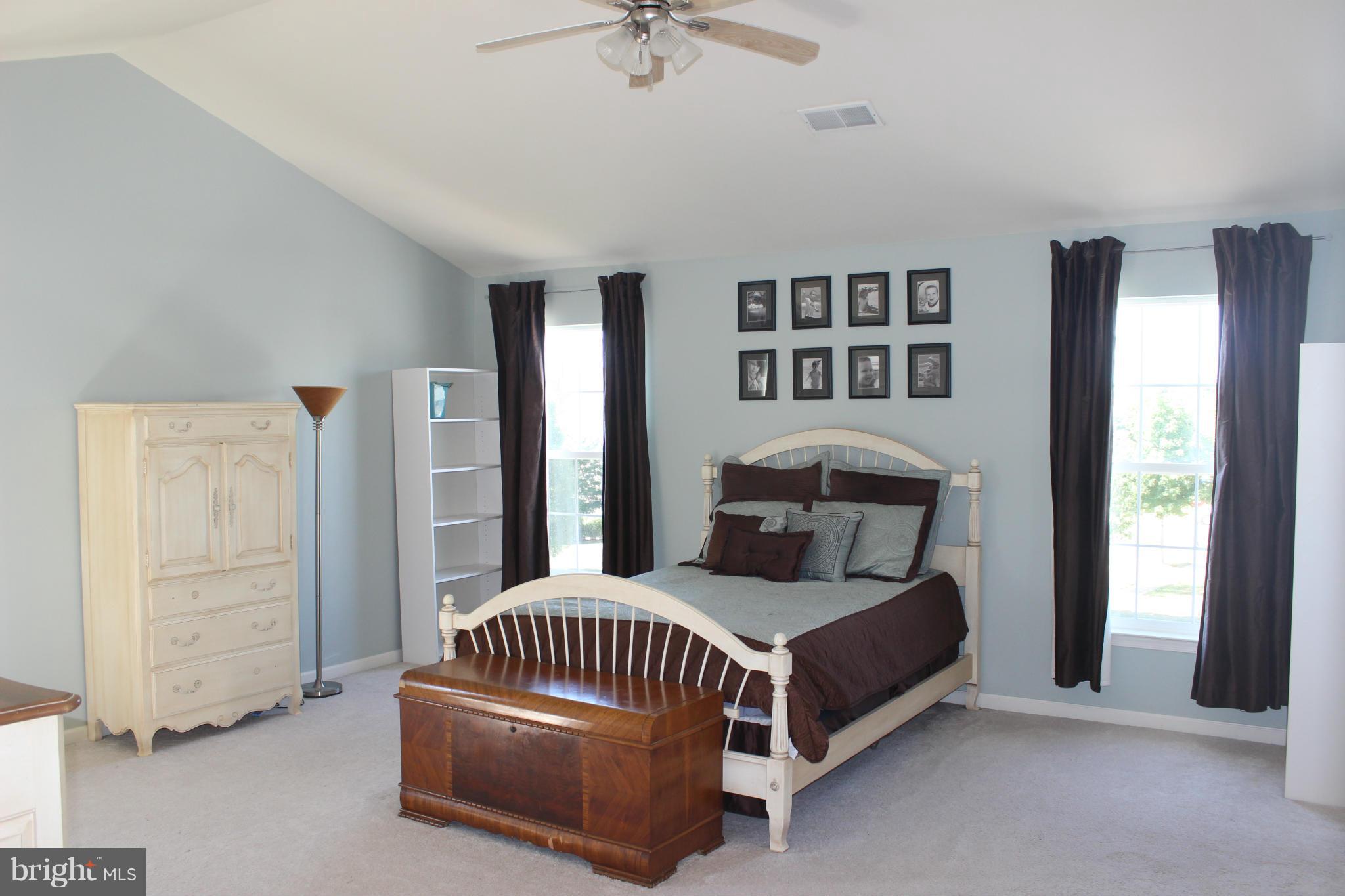 SOUTH RIDING - Residential