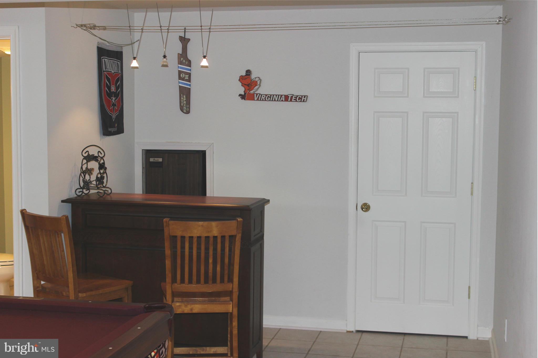 SOUTH RIDING - Residential