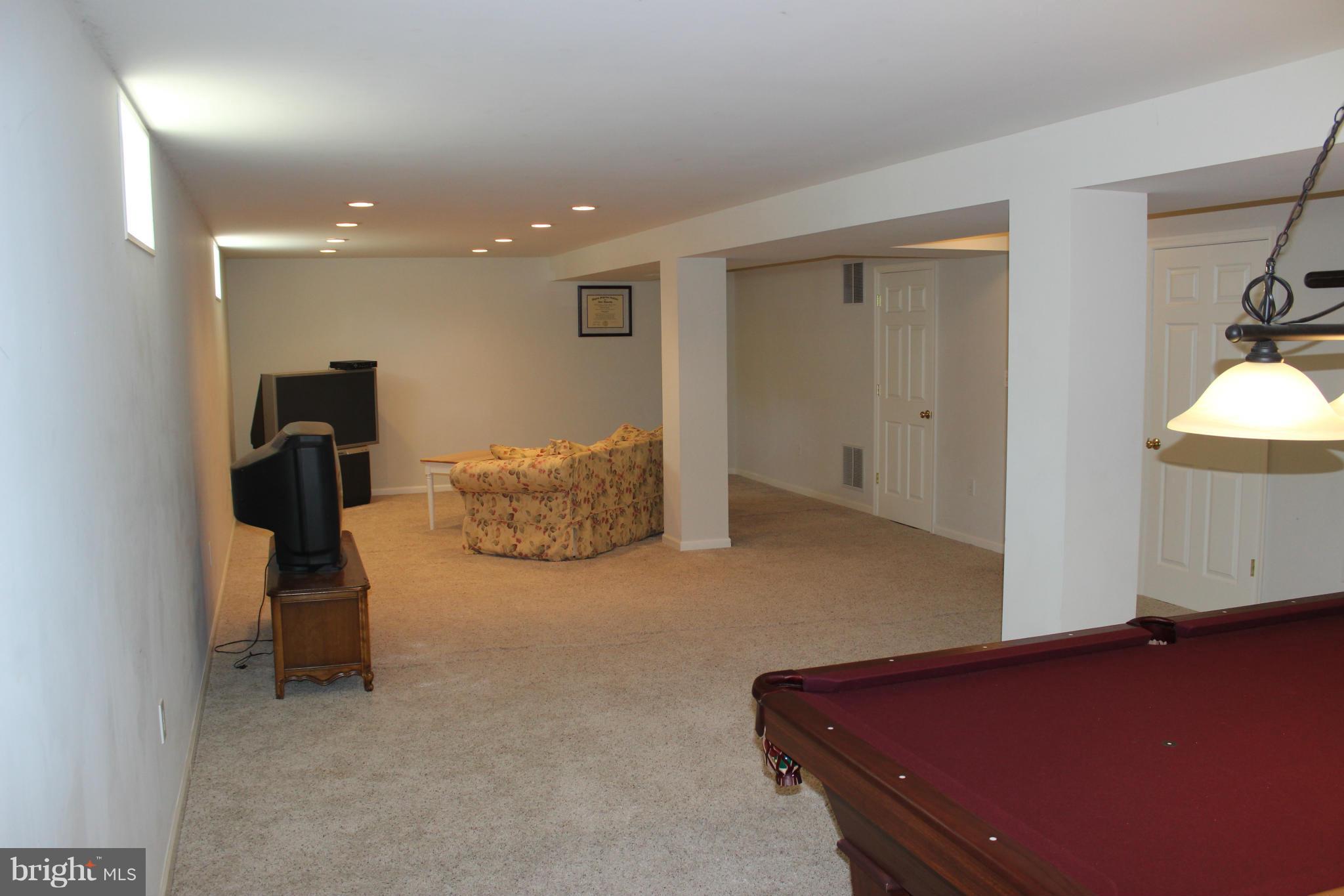 SOUTH RIDING - Residential