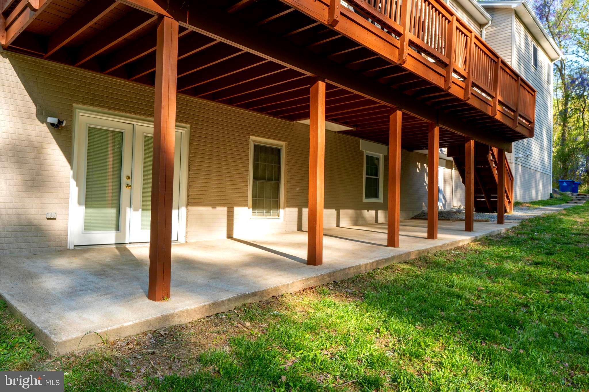 OAK RIDGE ESTATES - Residential Lease