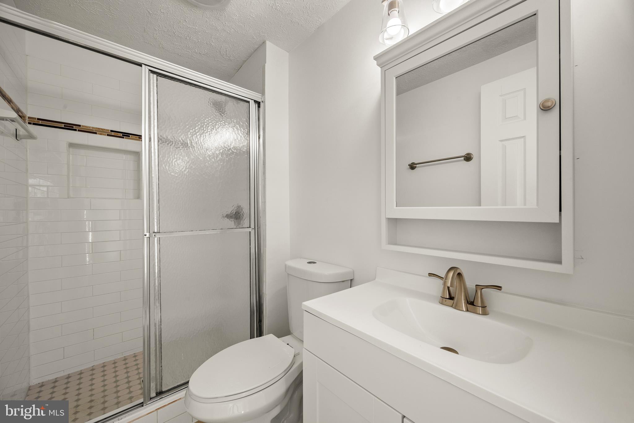 SILVER SPRING CNTRY CLUB - Residential