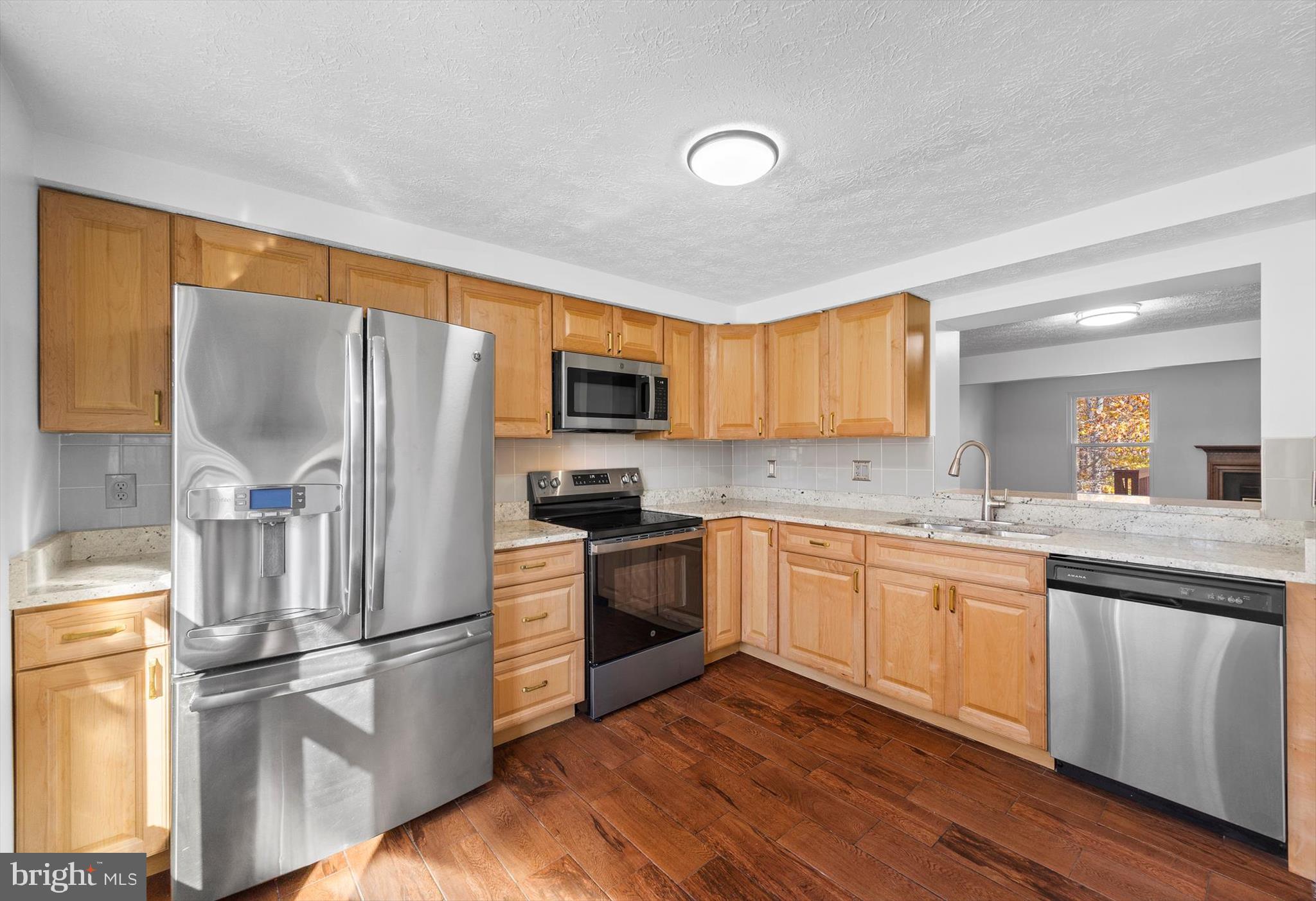 SILVER SPRING CNTRY CLUB - Residential