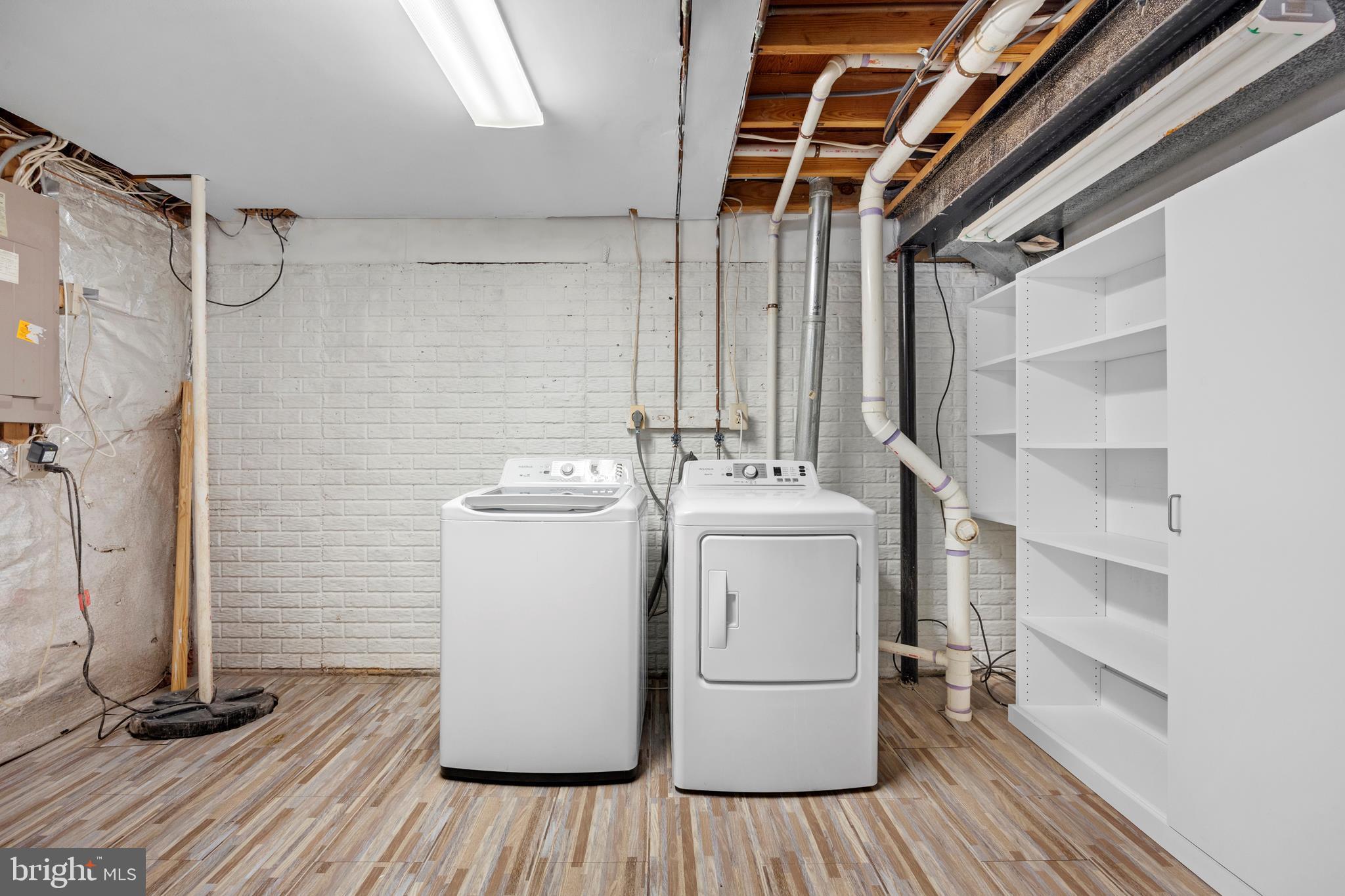 SILVER SPRING CNTRY CLUB - Residential