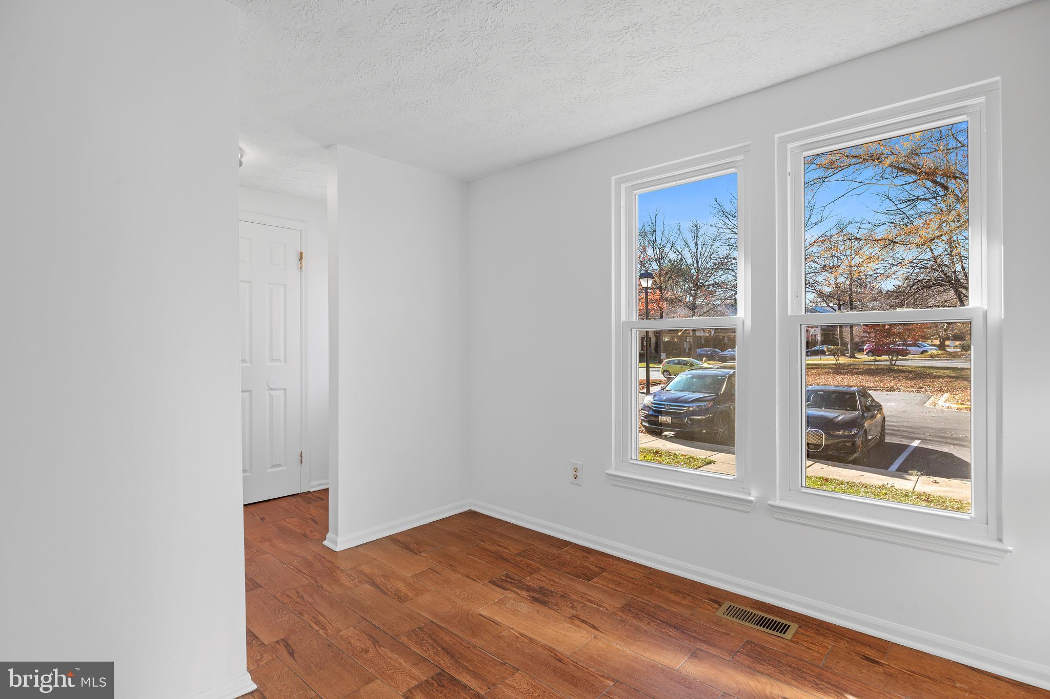 SILVER SPRING CNTRY CLUB - Residential