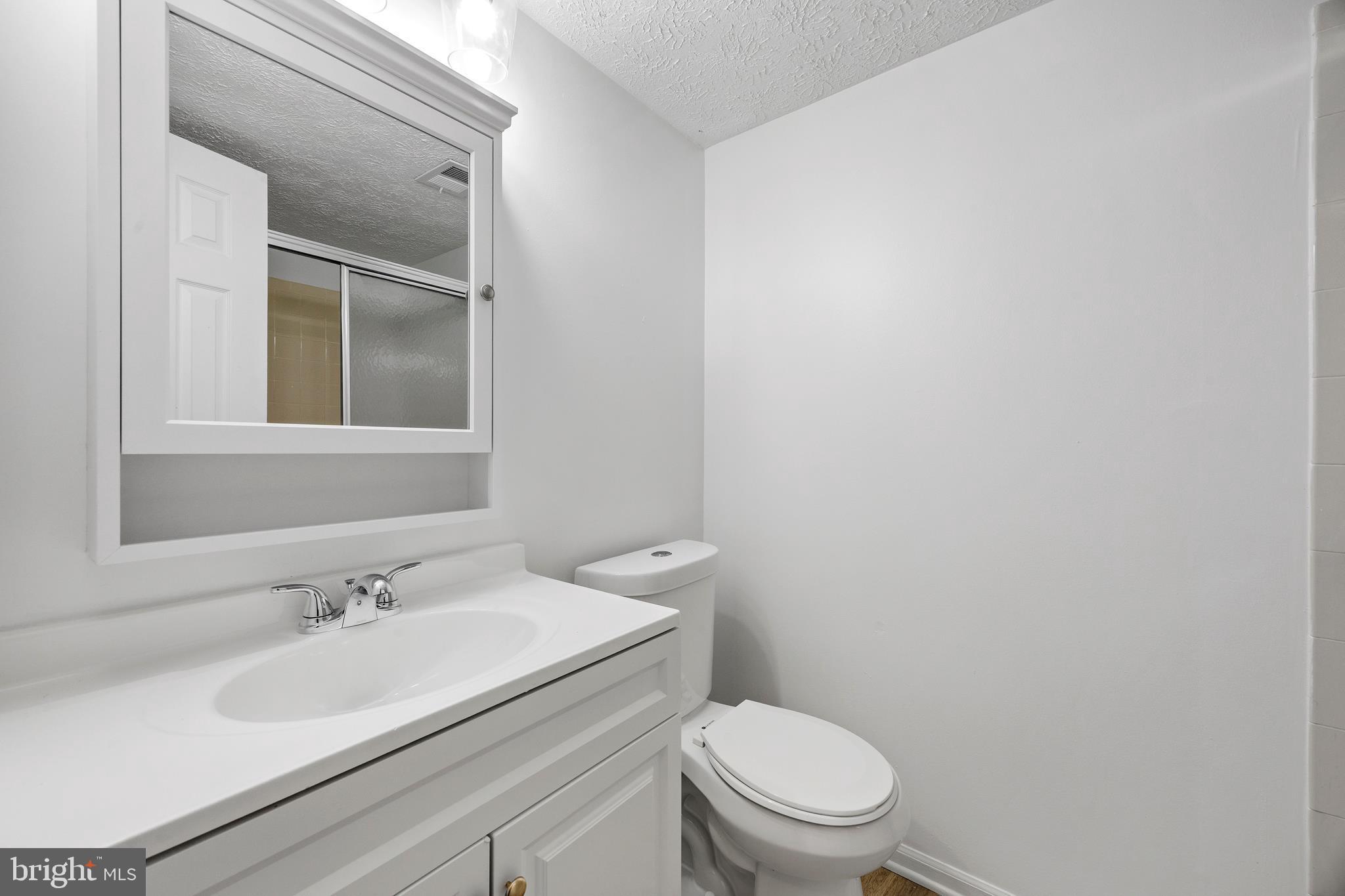 SILVER SPRING CNTRY CLUB - Residential