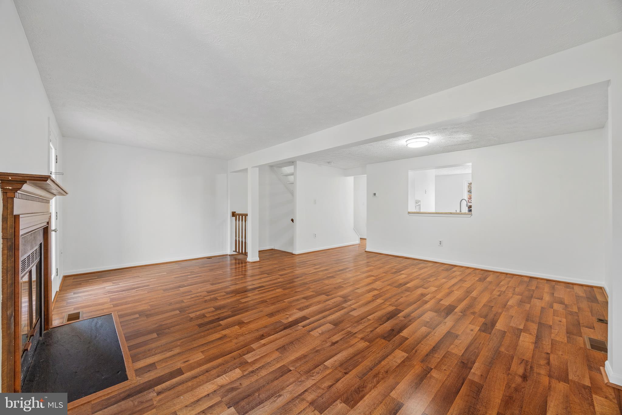 SILVER SPRING CNTRY CLUB - Residential