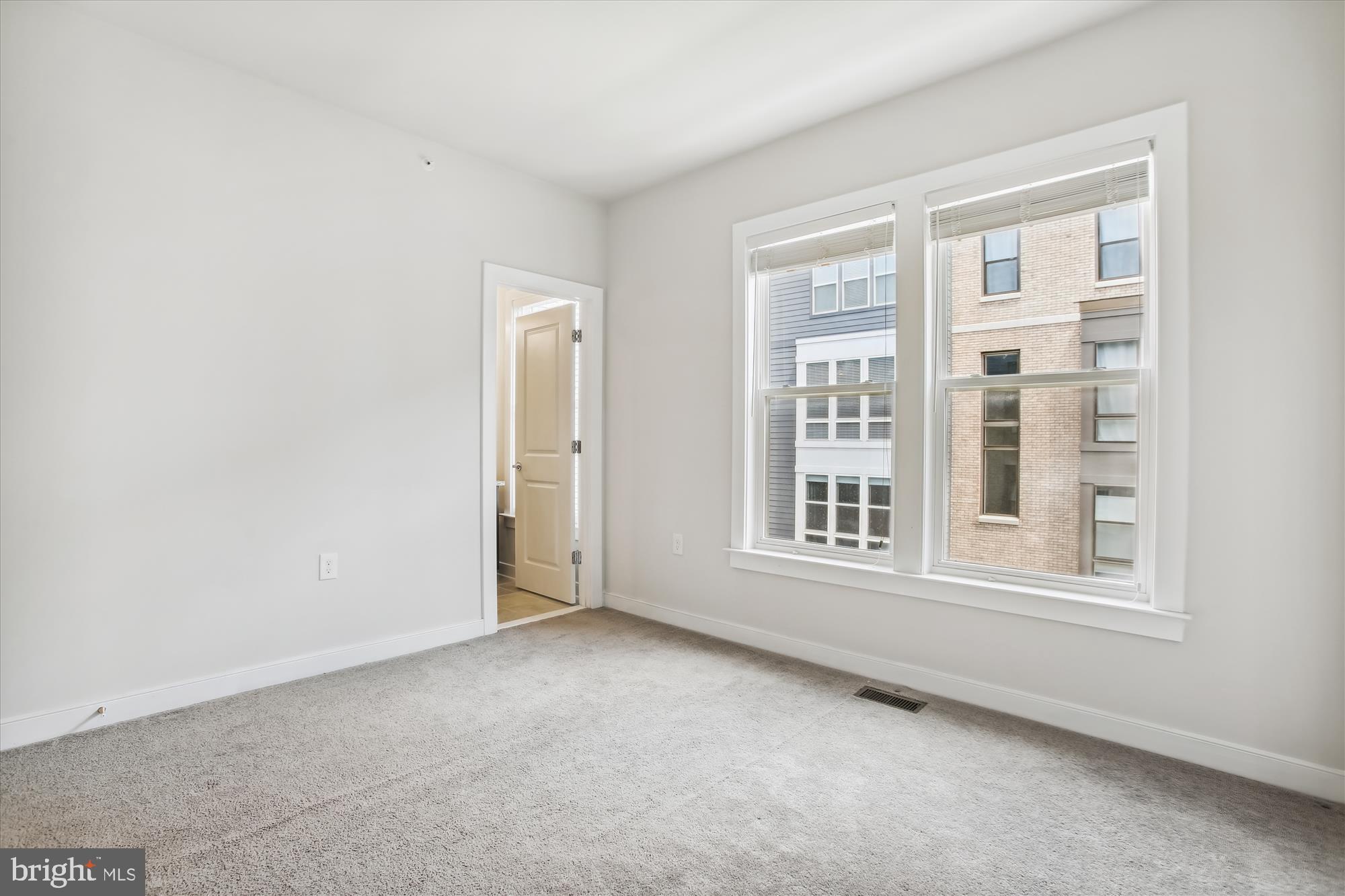 METROPARK AT ARROWBROOK - Residential Lease