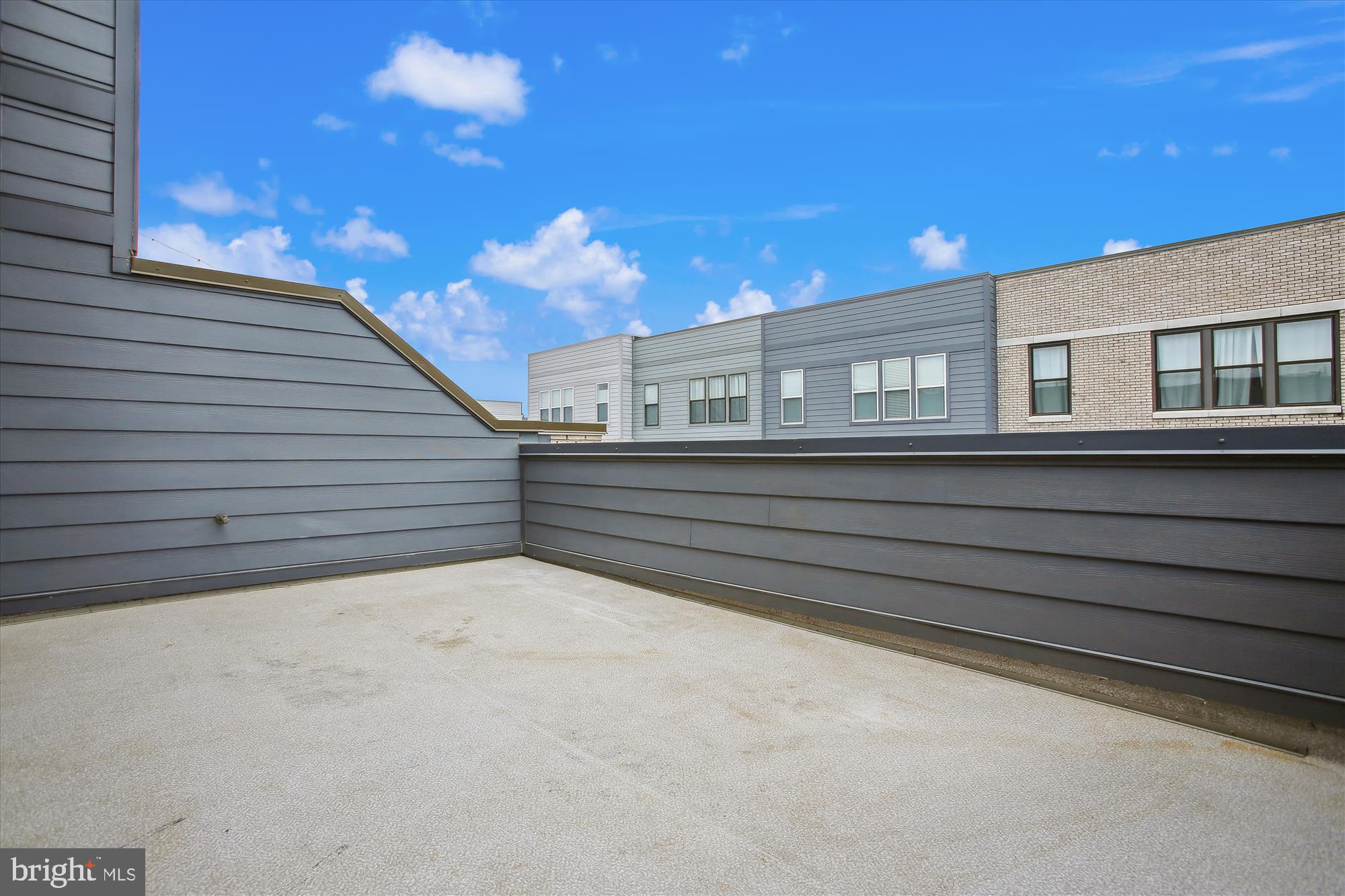 METROPARK AT ARROWBROOK - Residential Lease