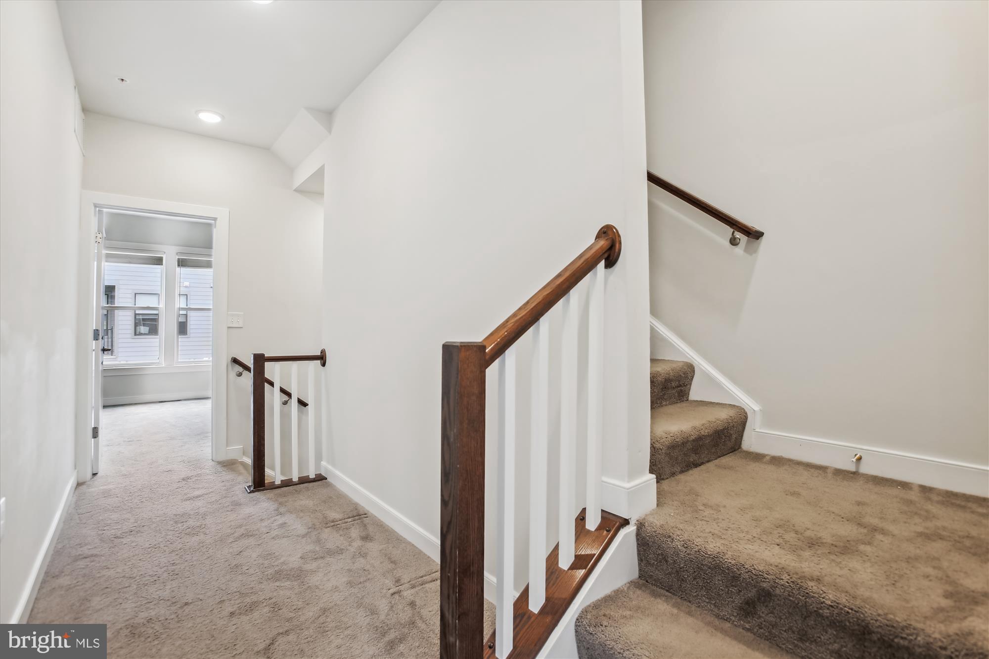 METROPARK AT ARROWBROOK - Residential Lease