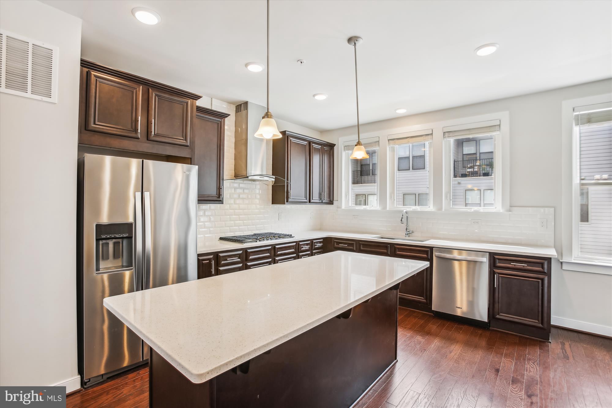 METROPARK AT ARROWBROOK - Residential Lease