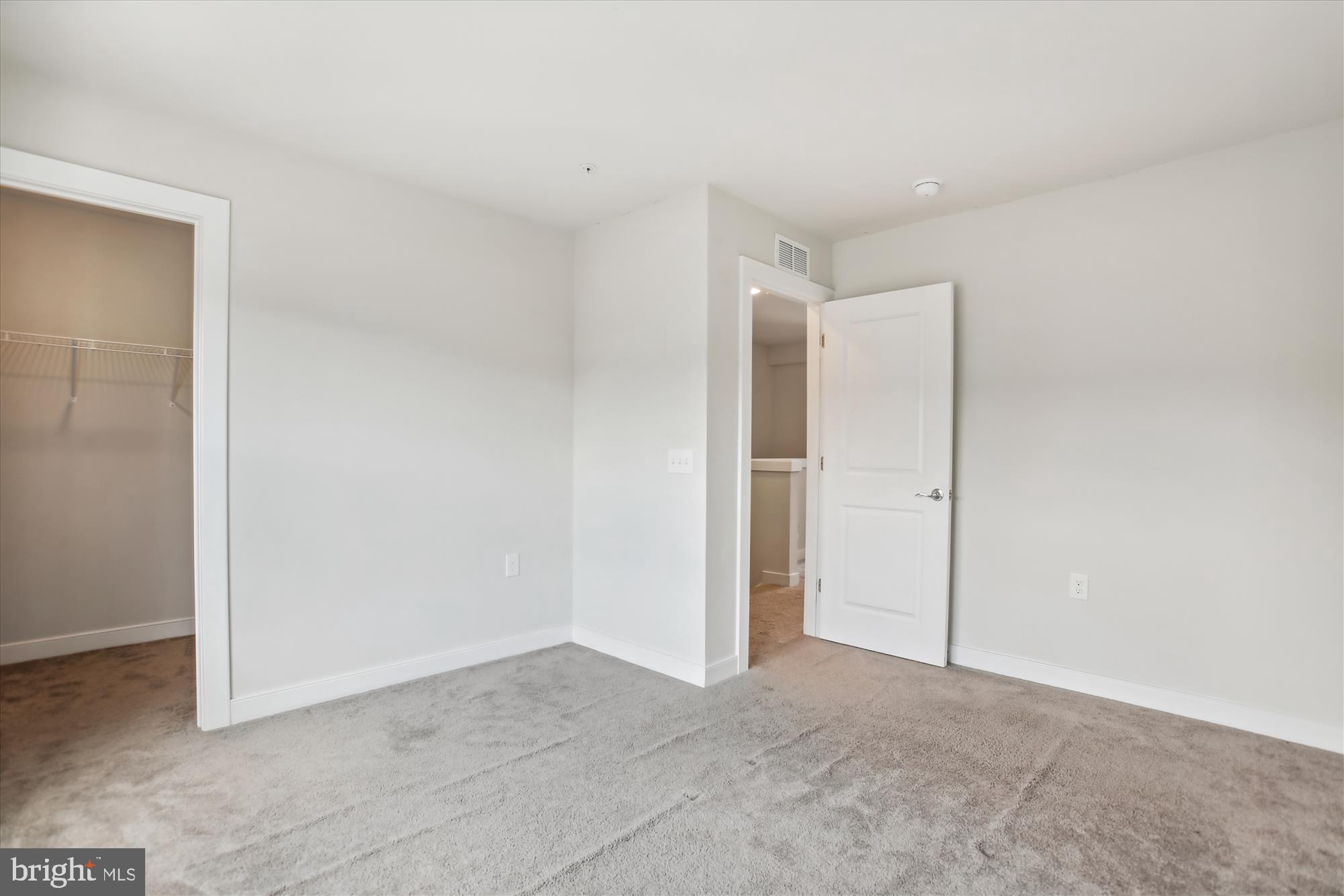 METROPARK AT ARROWBROOK - Residential Lease