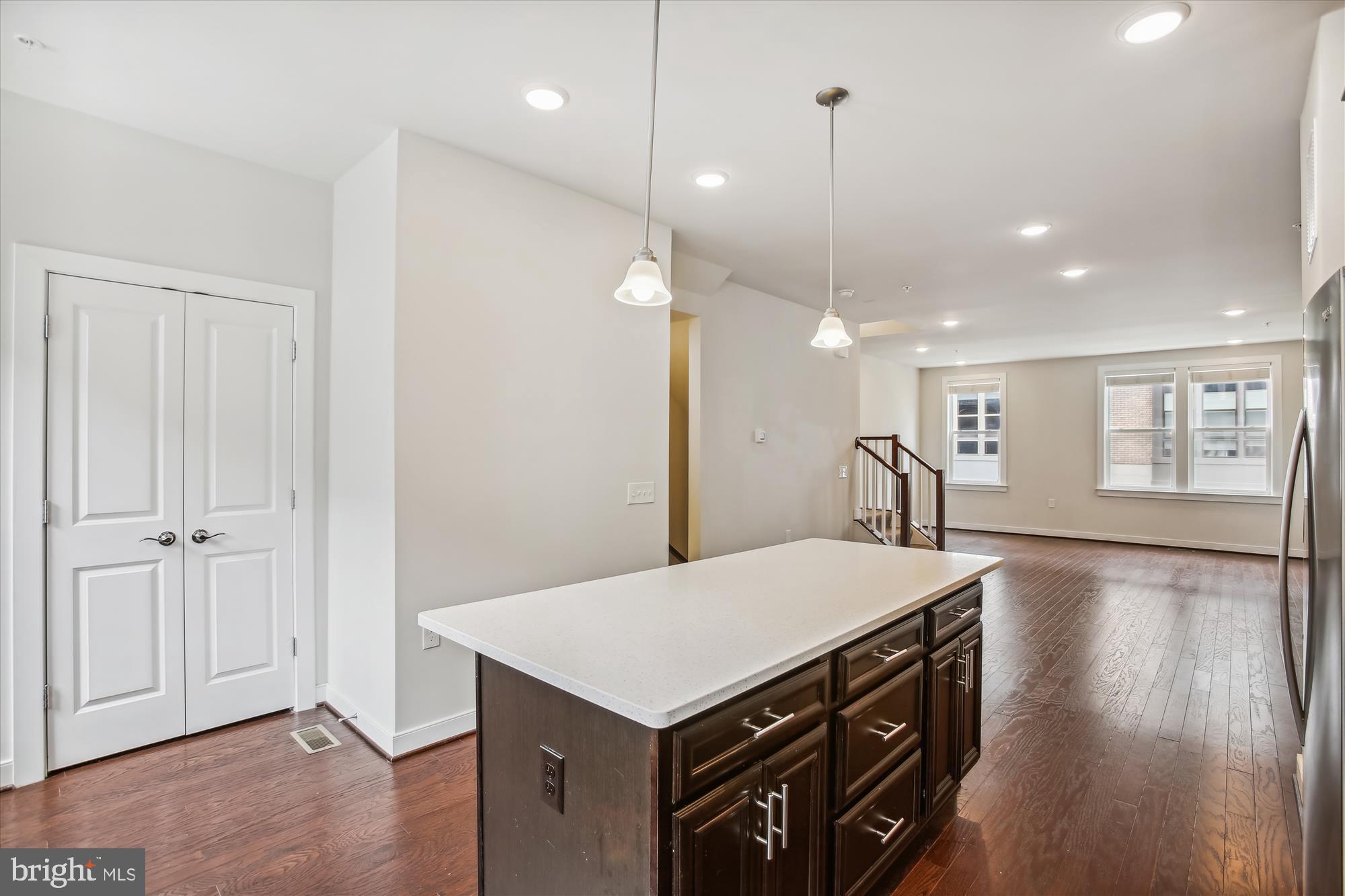 METROPARK AT ARROWBROOK - Residential Lease