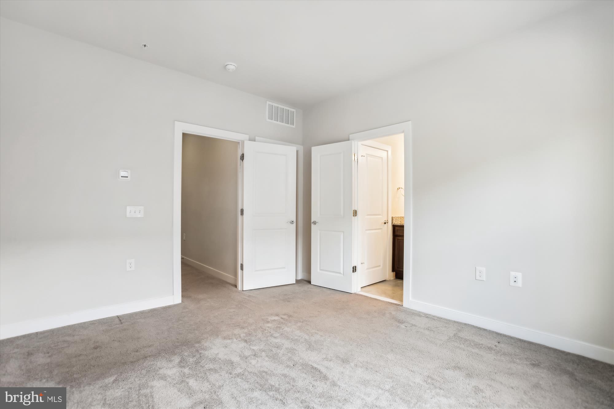 METROPARK AT ARROWBROOK - Residential Lease