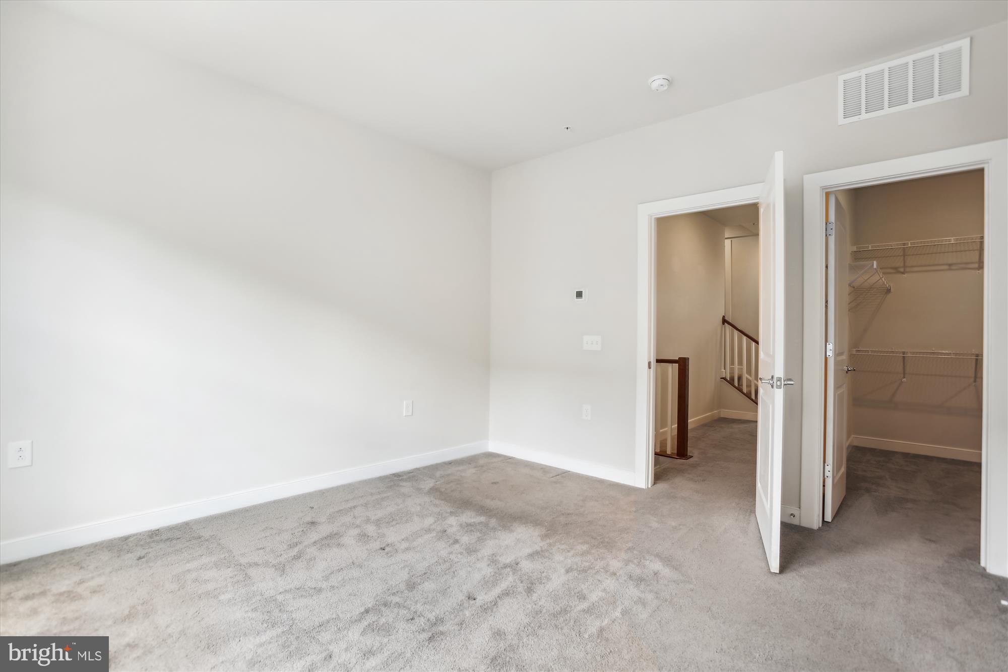 METROPARK AT ARROWBROOK - Residential Lease