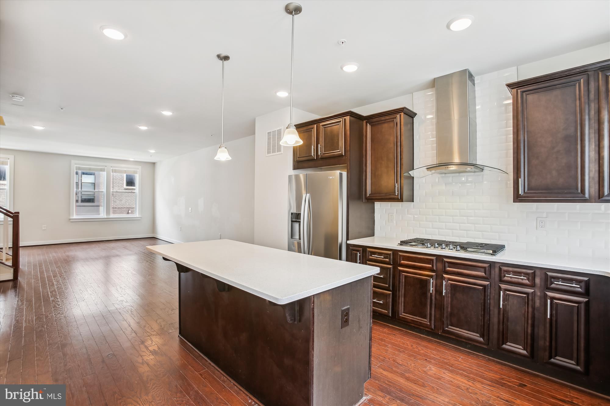 METROPARK AT ARROWBROOK - Residential Lease