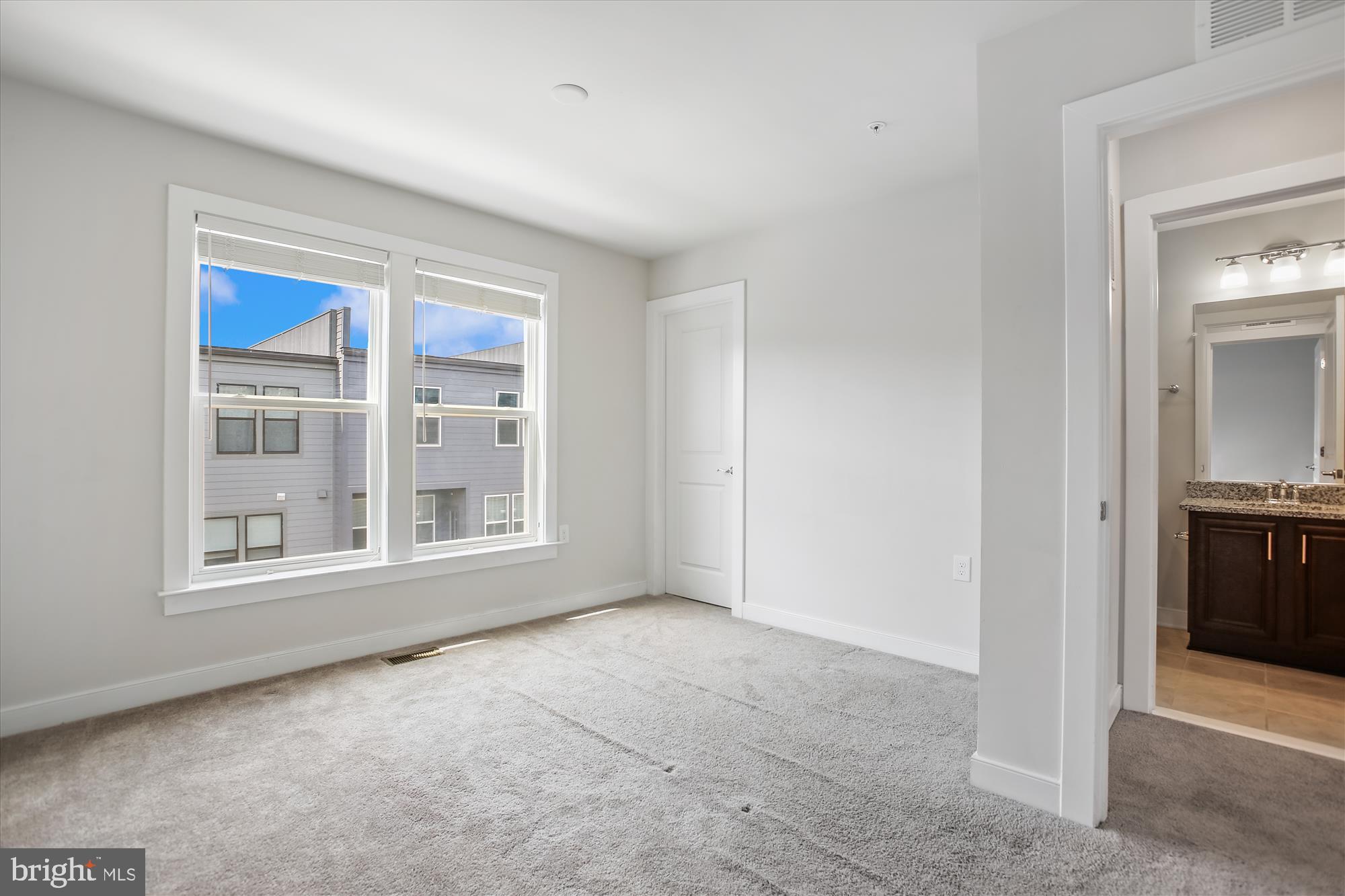 METROPARK AT ARROWBROOK - Residential Lease