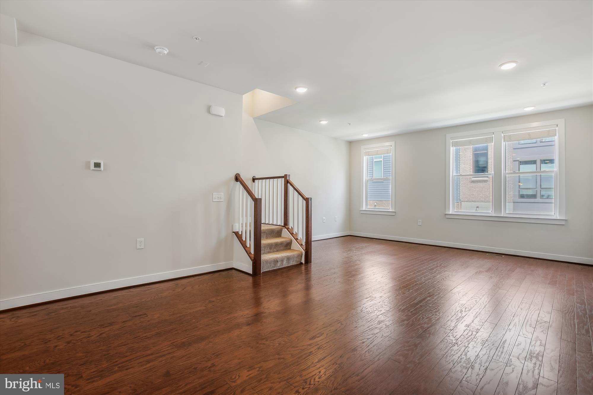 METROPARK AT ARROWBROOK - Residential Lease