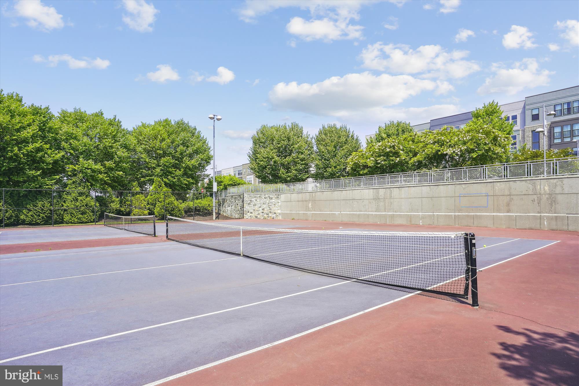 METROPARK AT ARROWBROOK - Residential Lease