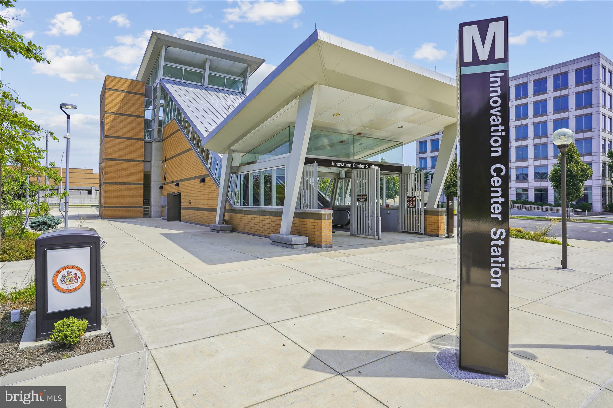 METROPARK AT ARROWBROOK - Residential Lease