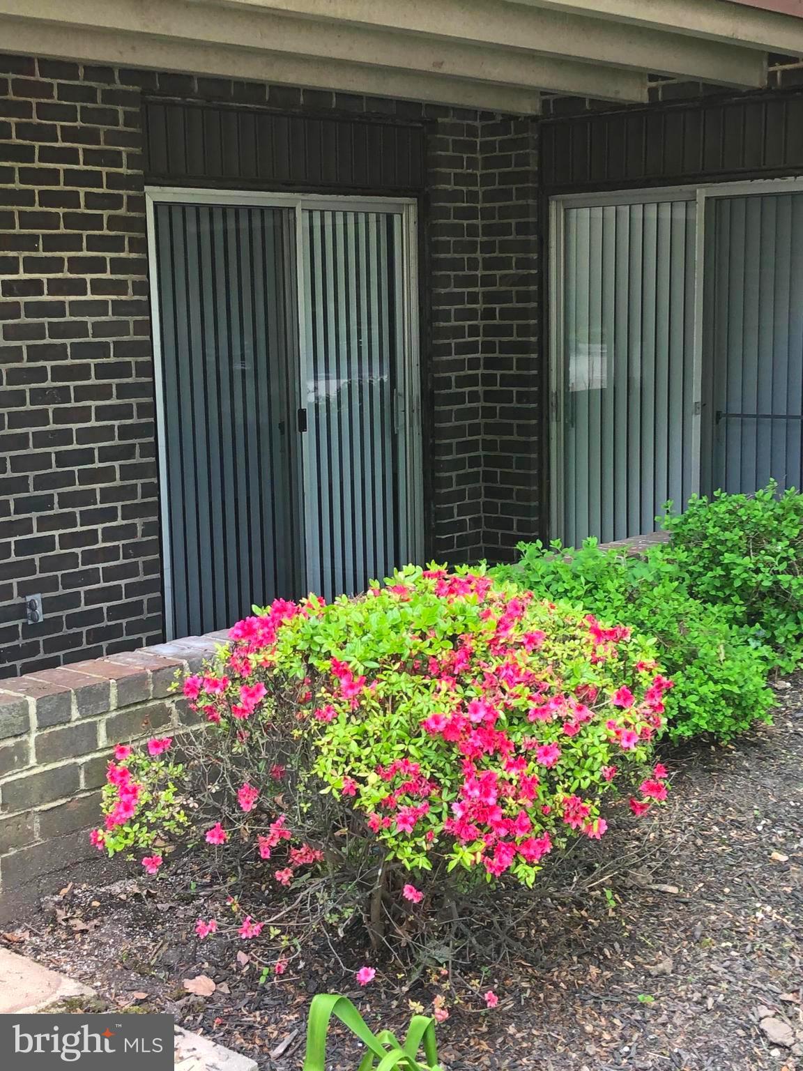 29 STONEHENGE CIRCLE 1