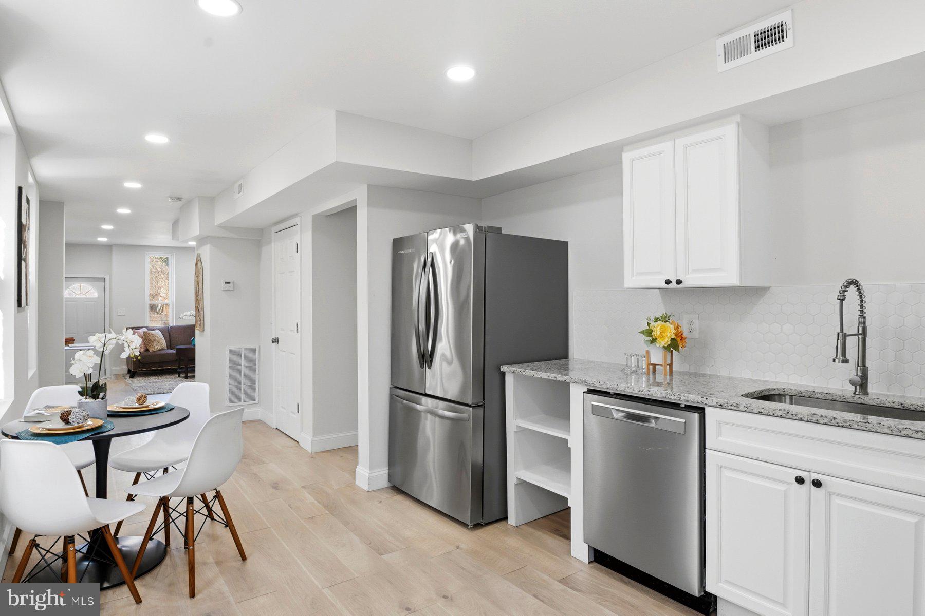 POPPLETON - Residential