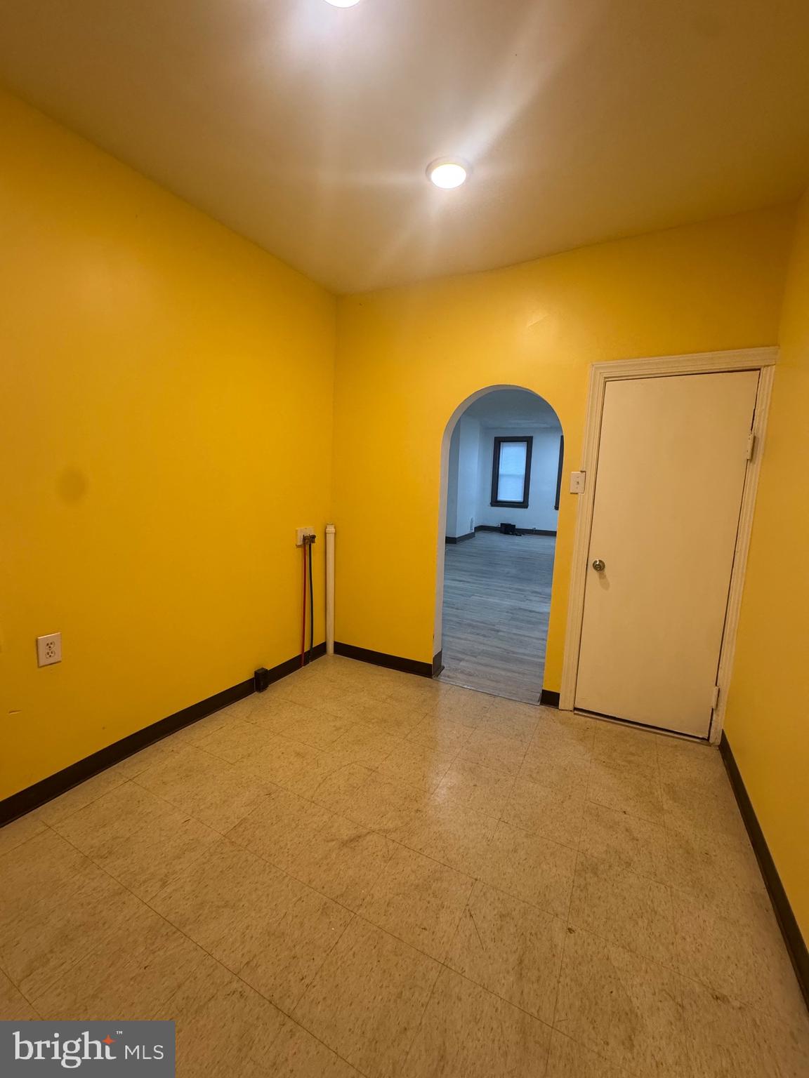 KENSINGTON - Residential Lease