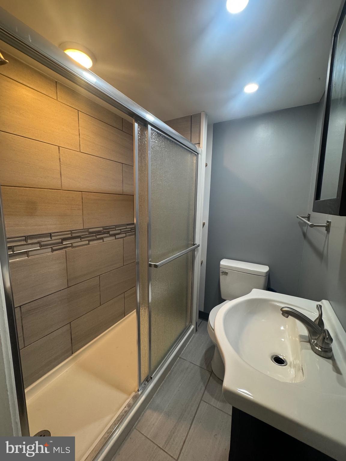 KENSINGTON - Residential Lease