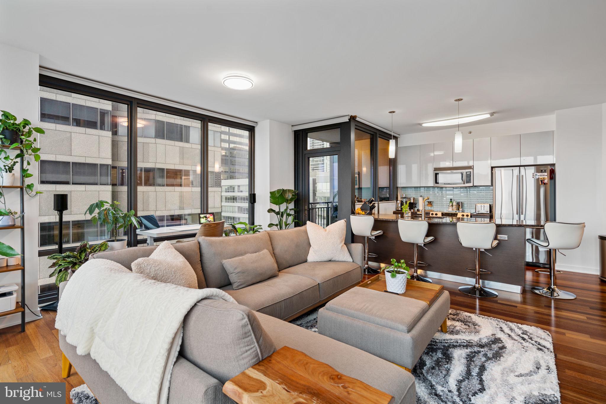 RITTENHOUSE SQUARE - Residential