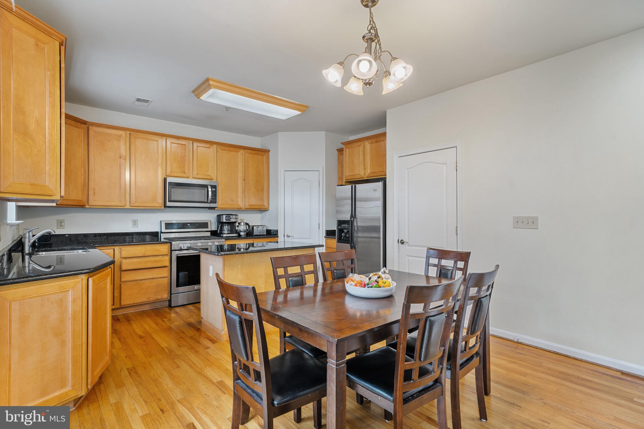 CAMBRIDGE ESTATES - Residential