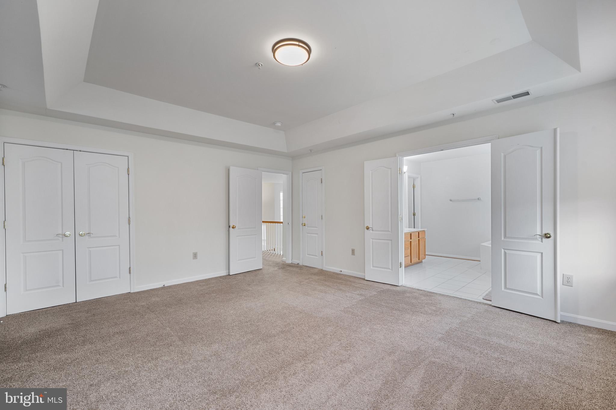 CAMBRIDGE ESTATES - Residential