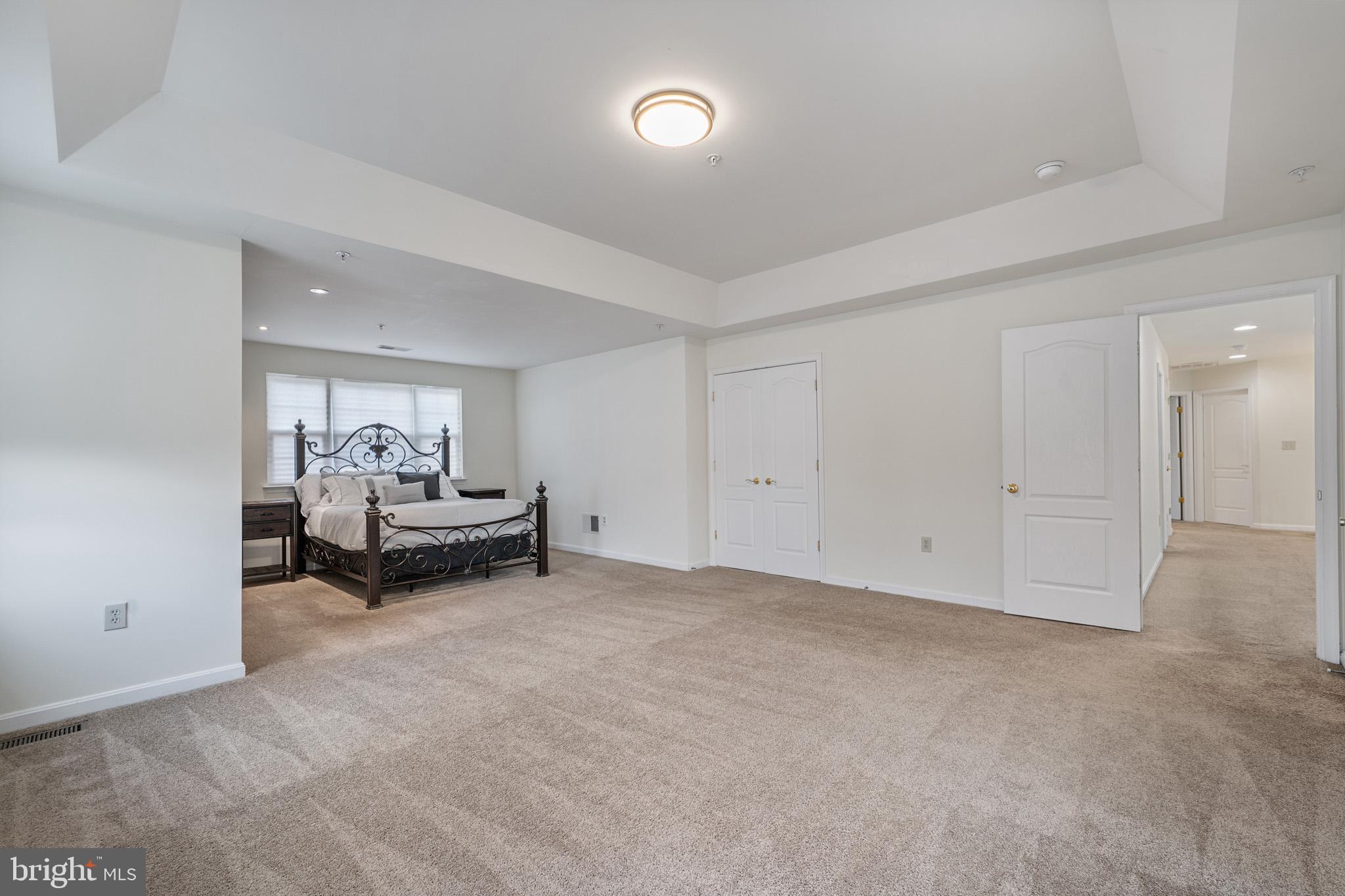 CAMBRIDGE ESTATES - Residential