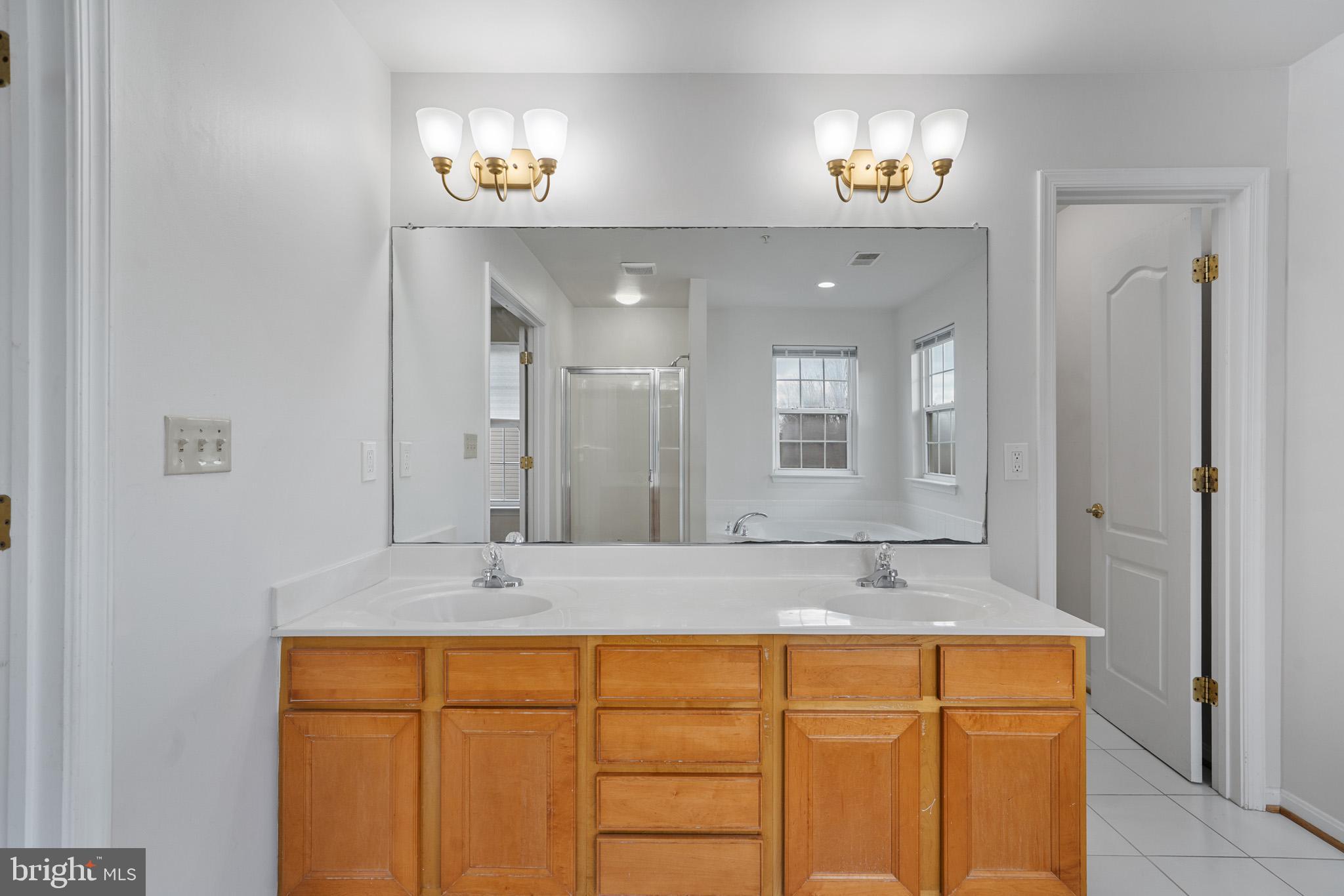 CAMBRIDGE ESTATES - Residential