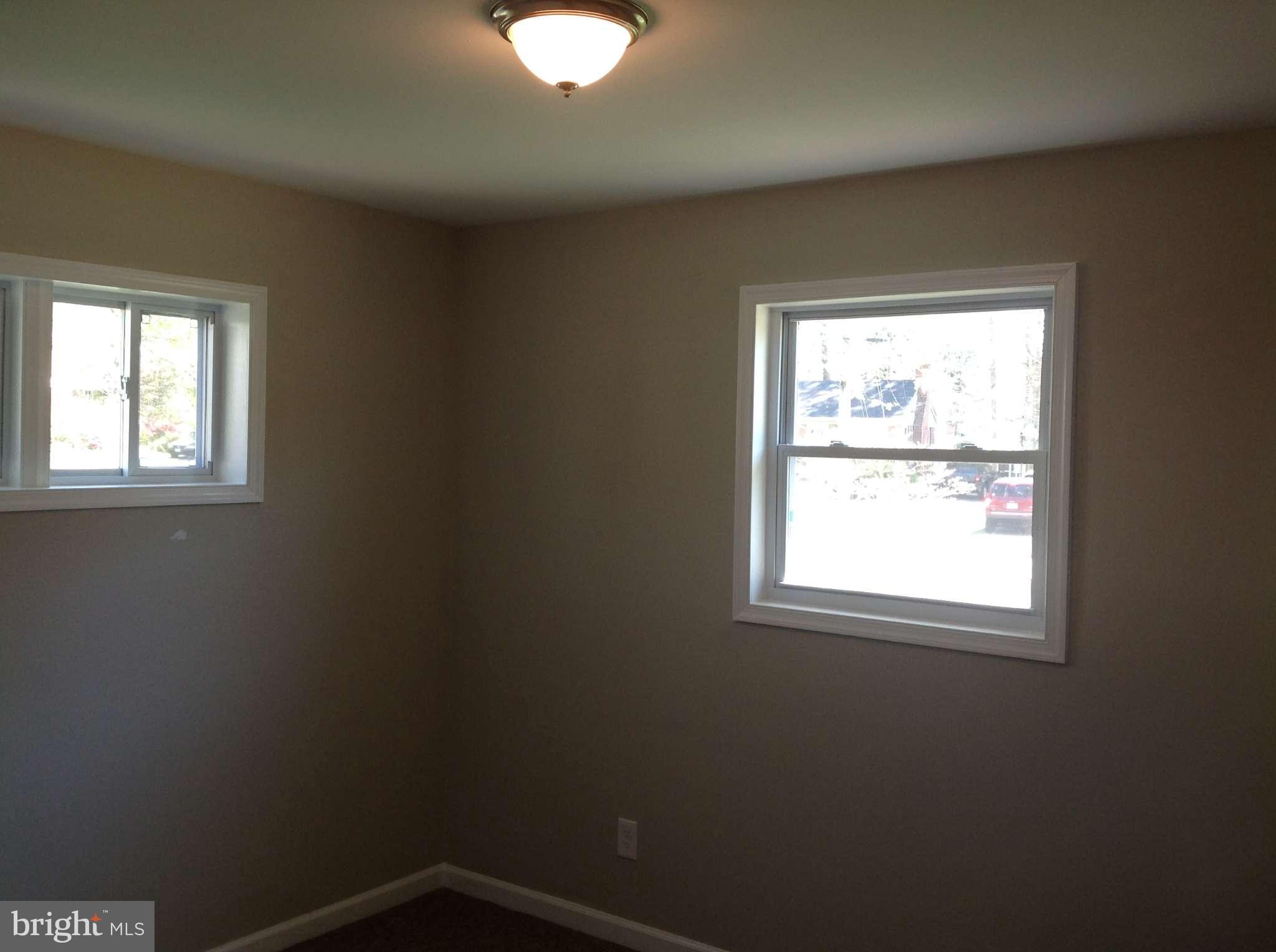 BROYHILL PARK - Residential