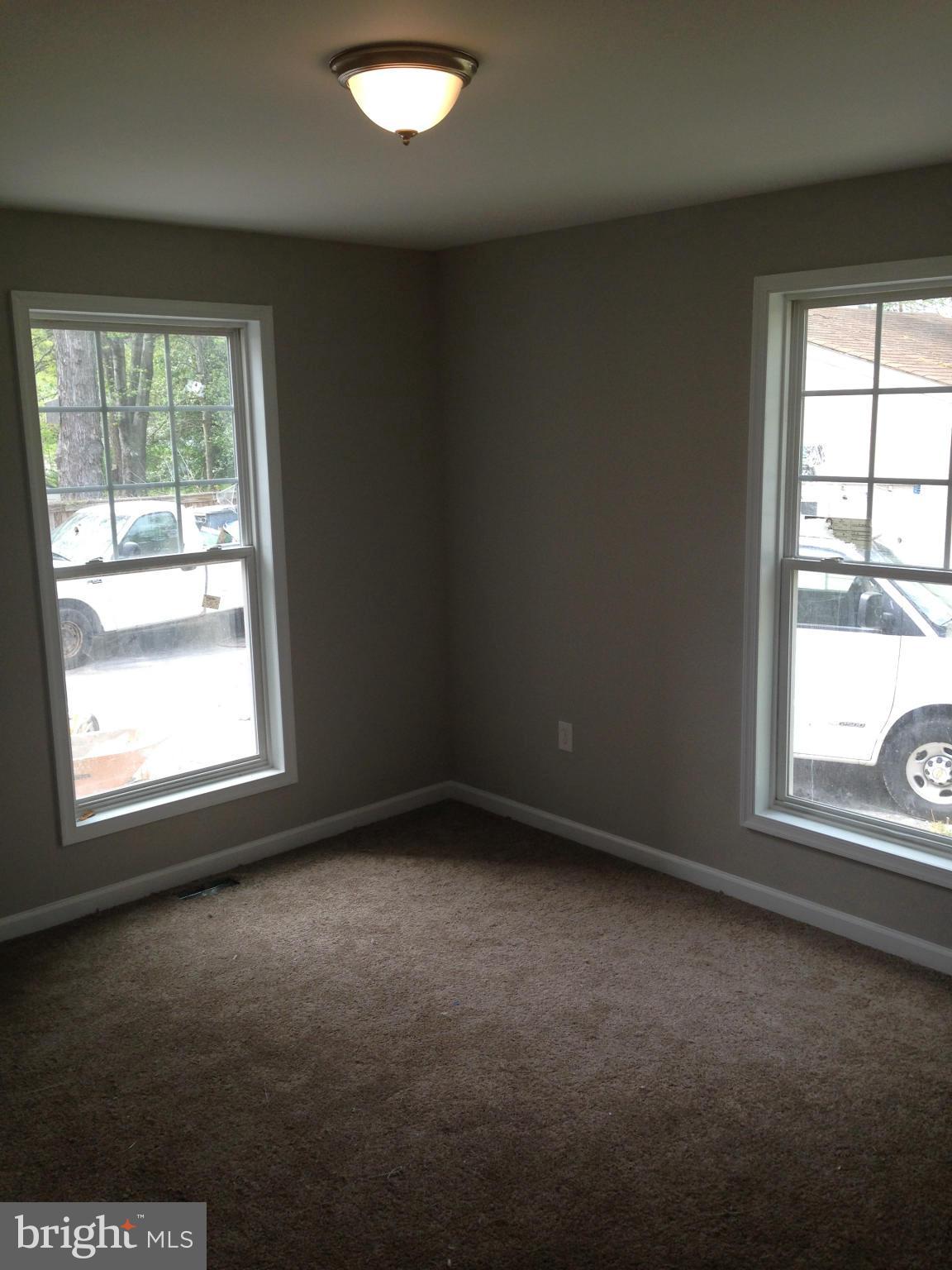 BROYHILL PARK - Residential