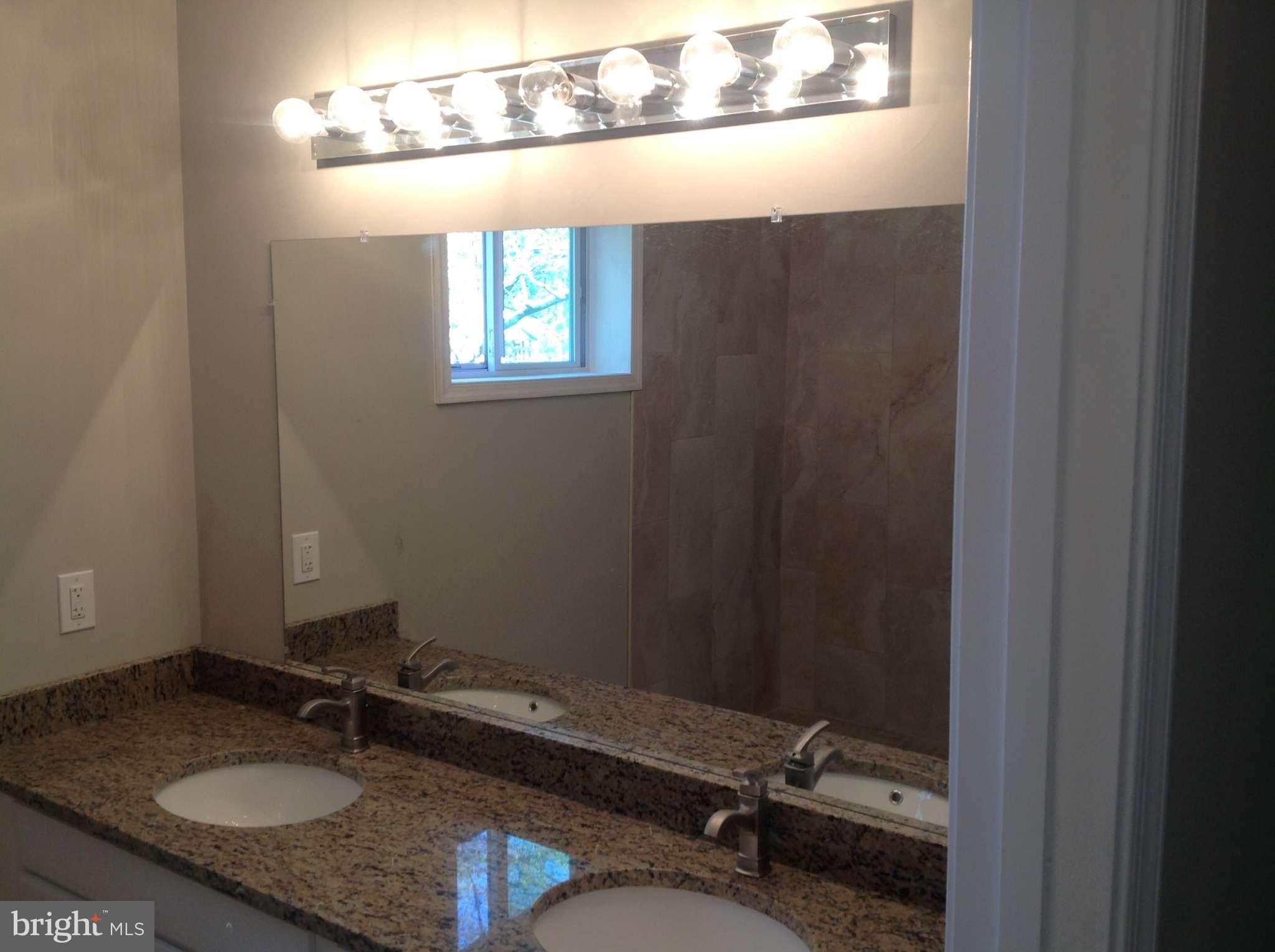 BROYHILL PARK - Residential