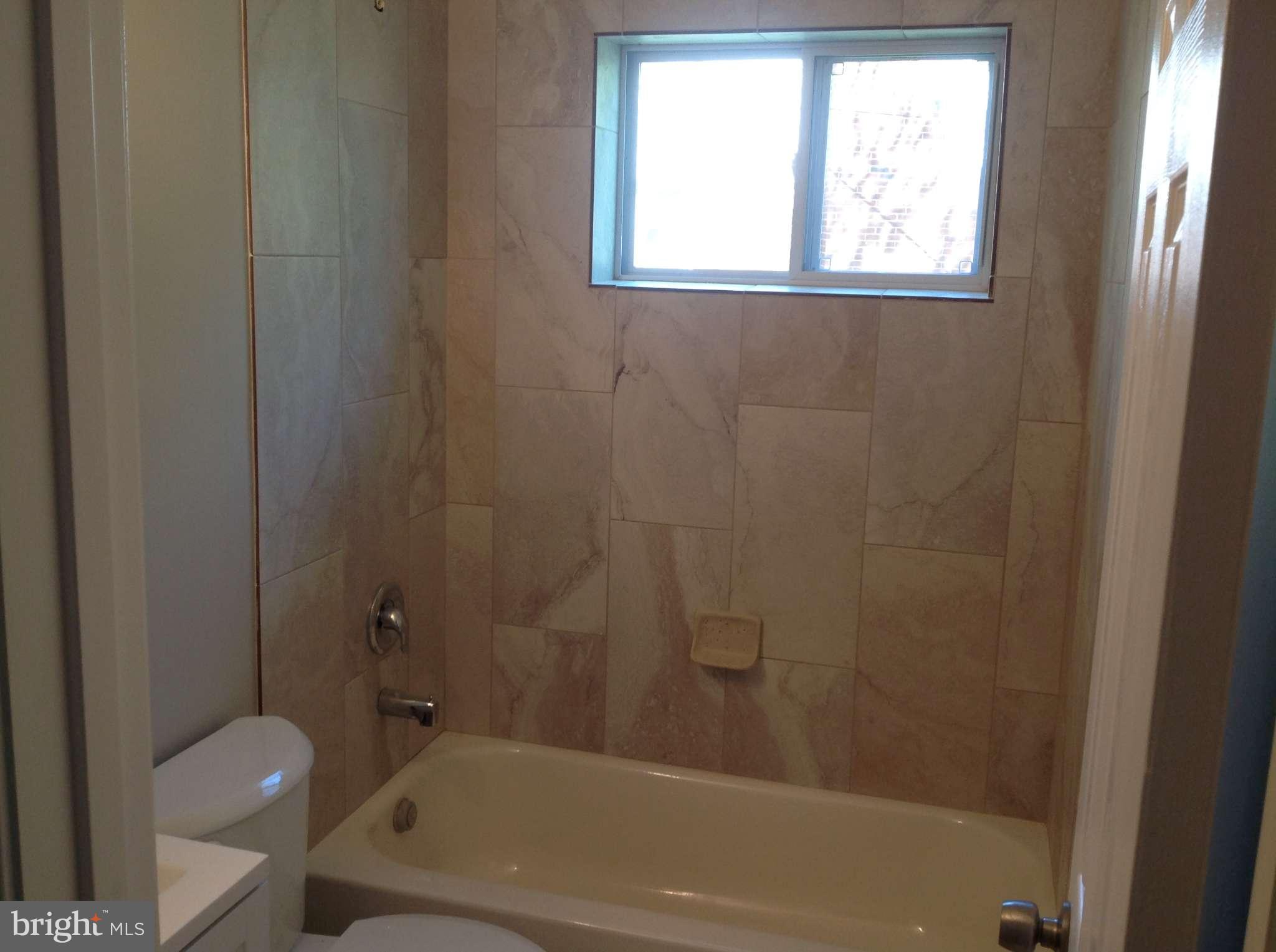 BROYHILL PARK - Residential