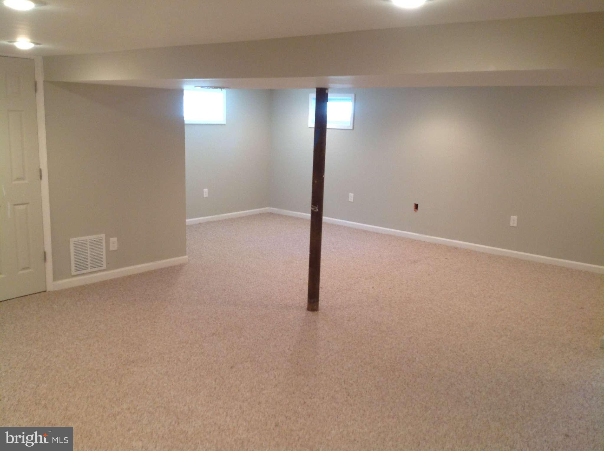 BROYHILL PARK - Residential