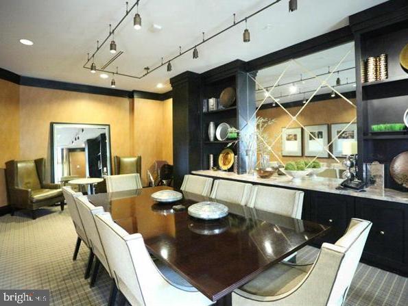 ONE PARK CREST - Residential Lease