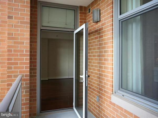 ONE PARK CREST - Residential Lease