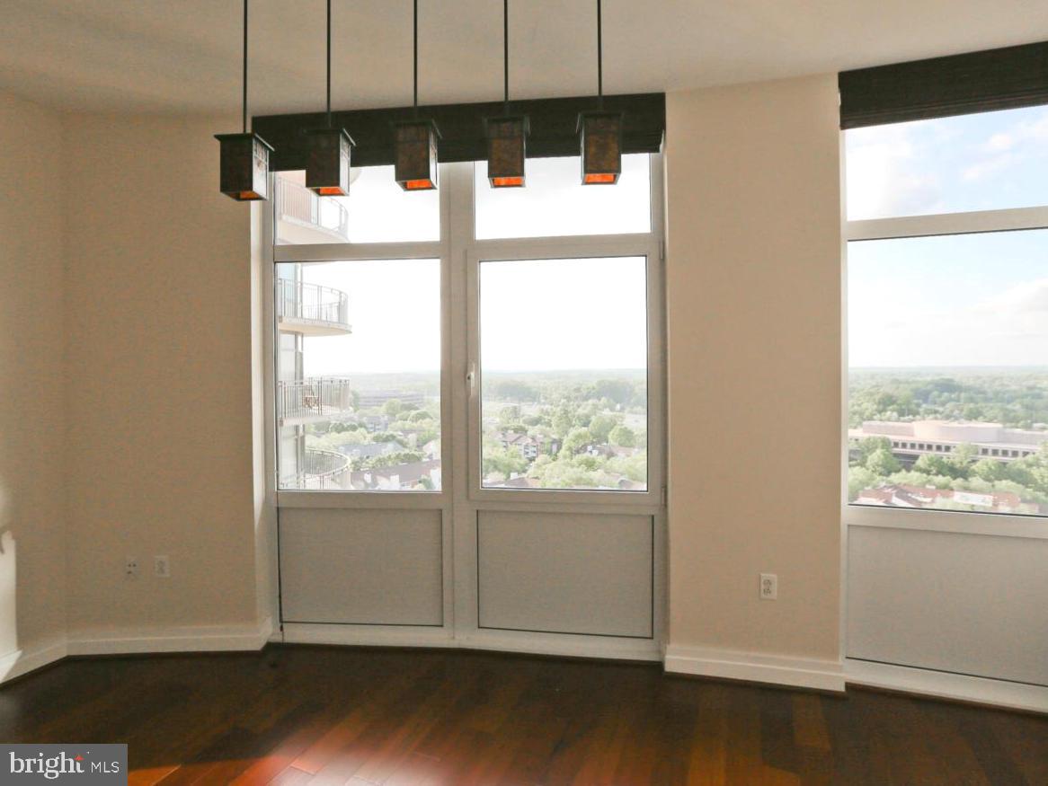 ONE PARK CREST - Residential Lease