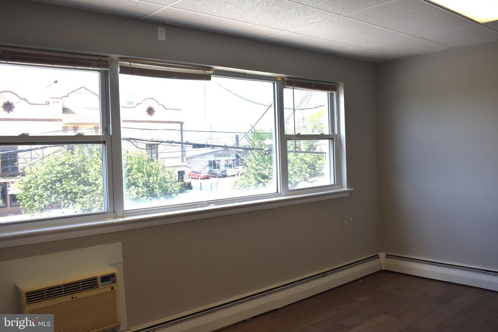 Photo of 1223 West Chester Pike, HAVERTOWN, PA 19083 (MLS # PADE2106524)