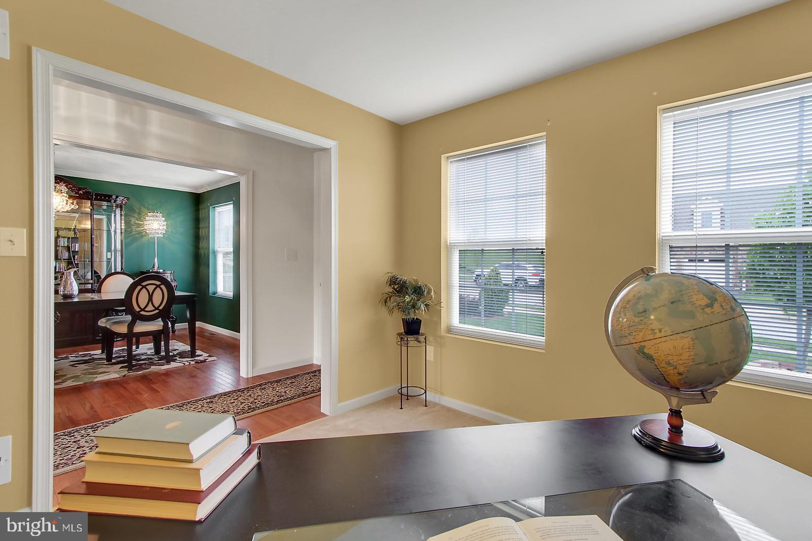 LAUREL VISTAS - Residential