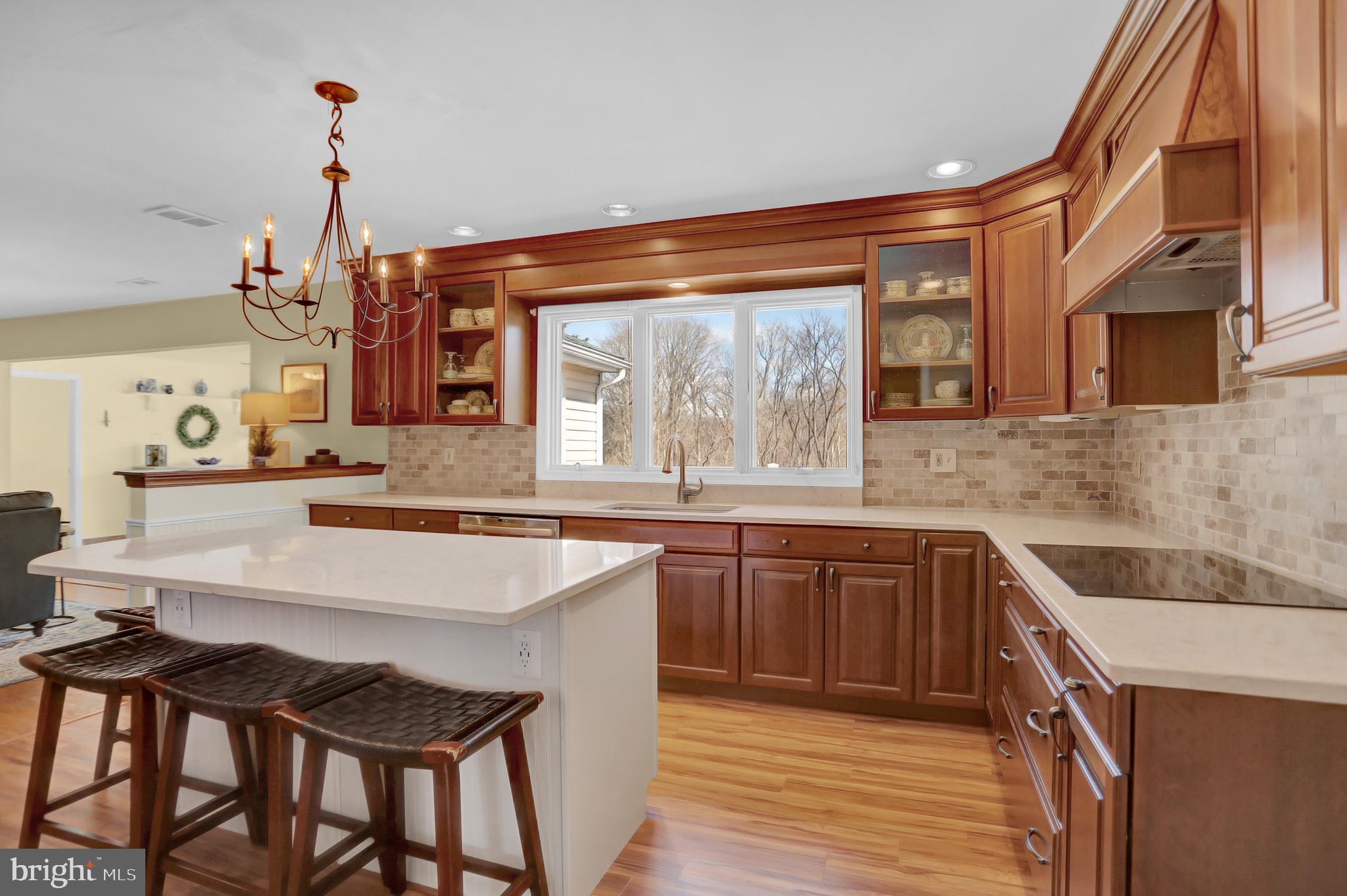 HIGH POINT MANOR - Residential