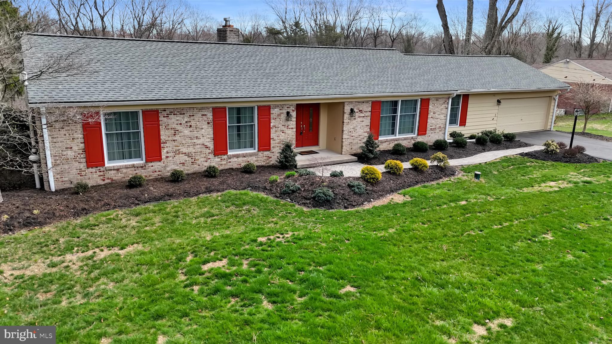 HIGH POINT MANOR - Residential