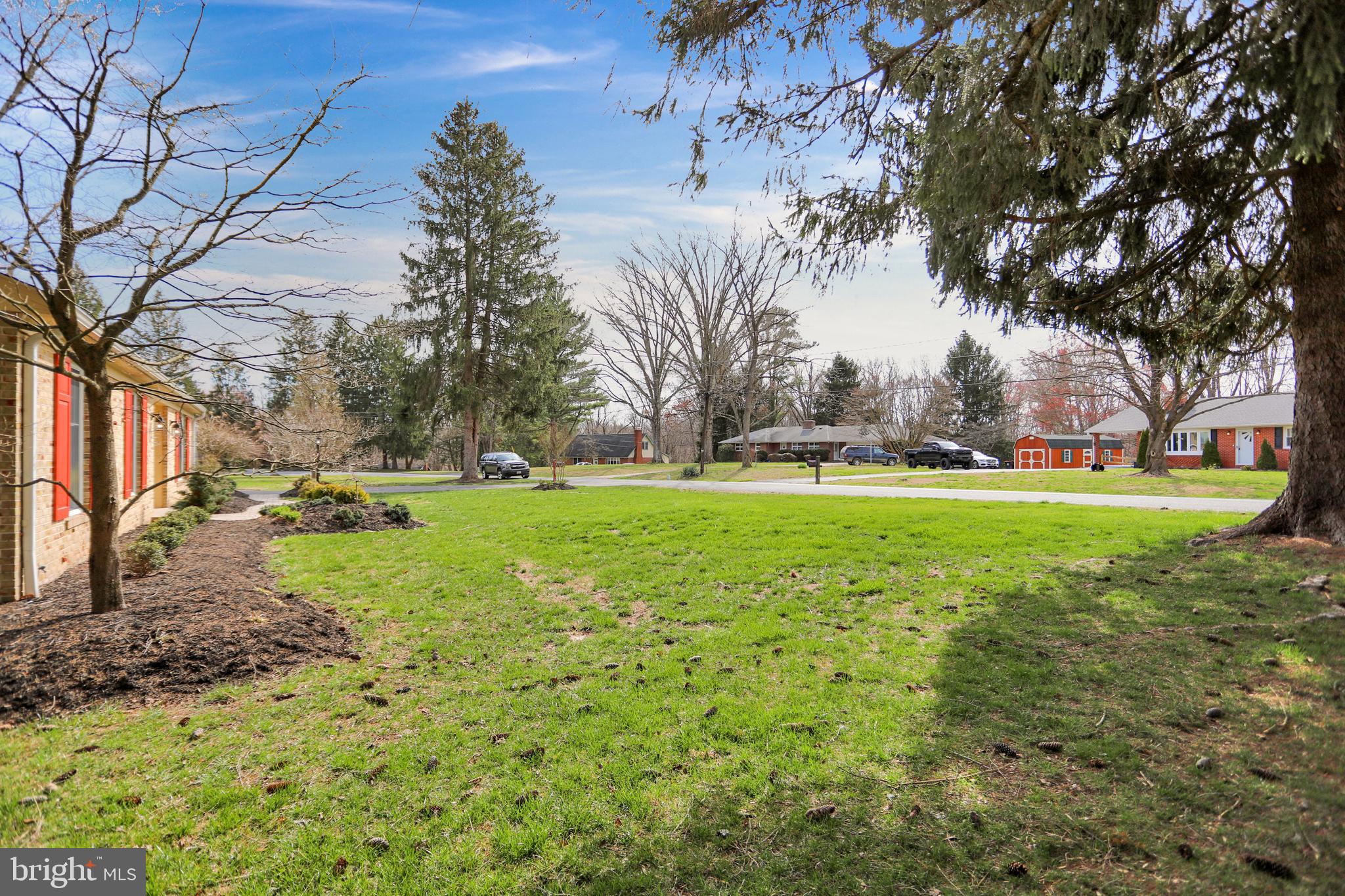 HIGH POINT MANOR - Residential