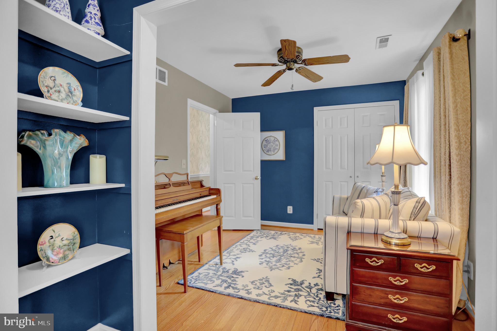 HIGH POINT MANOR - Residential