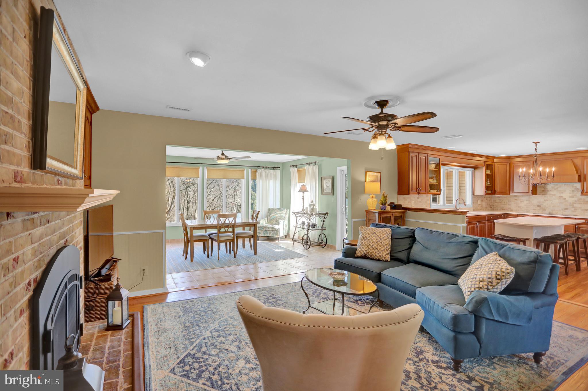 HIGH POINT MANOR - Residential