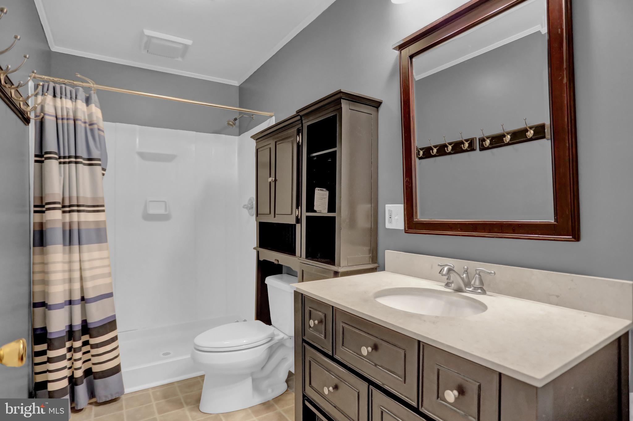 HIGH POINT MANOR - Residential