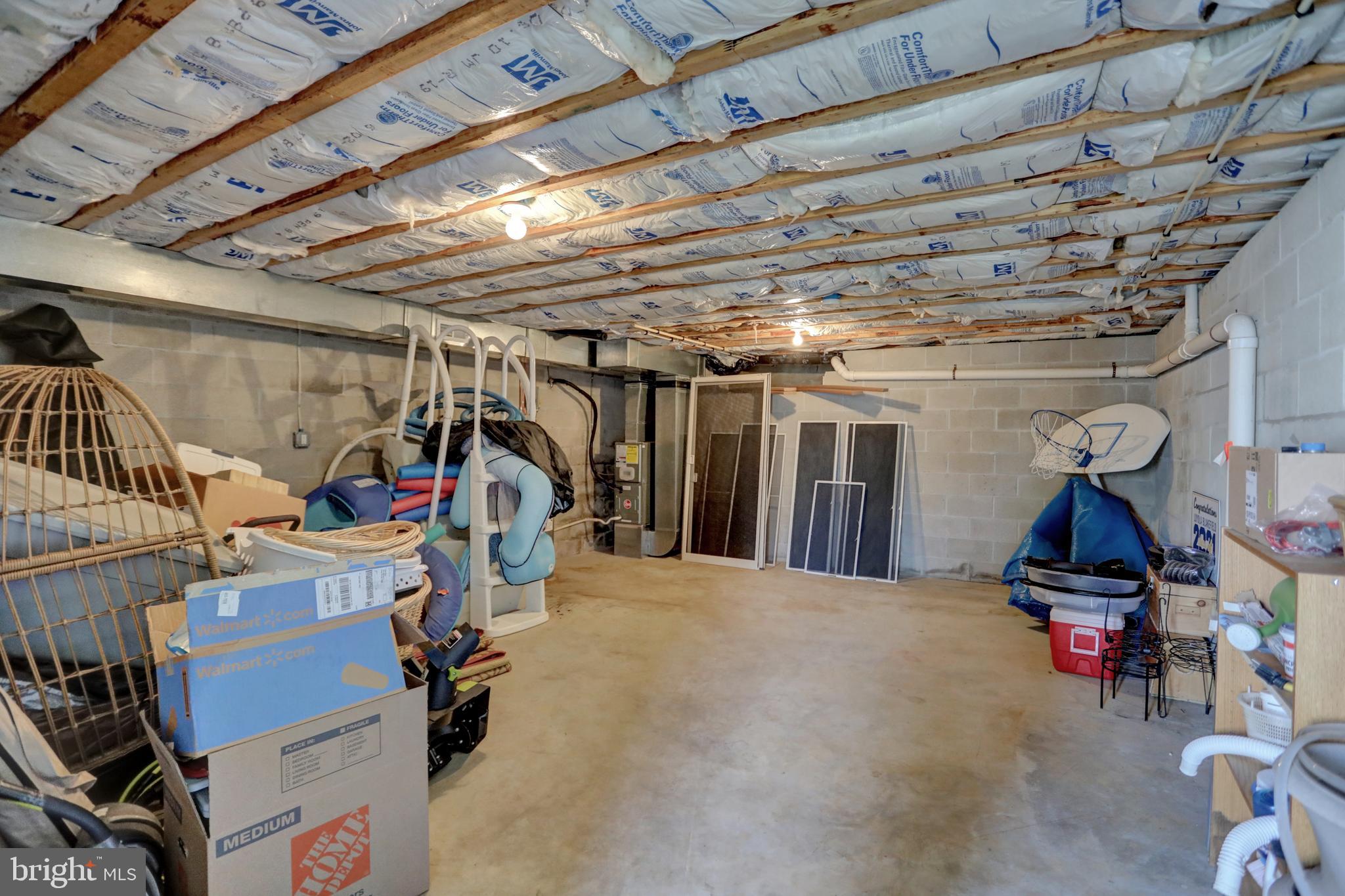 HIGH POINT MANOR - Residential