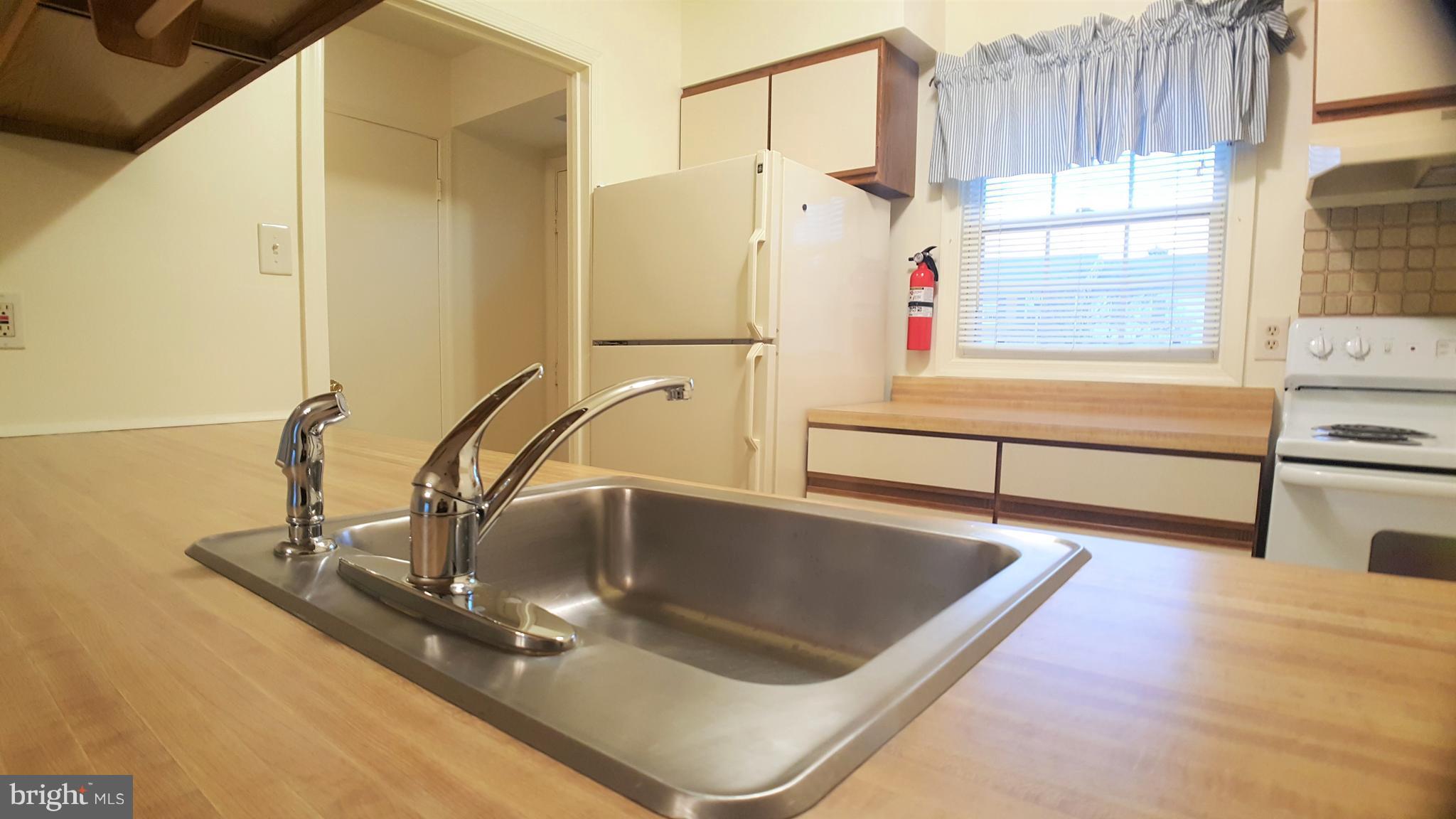 THE MEADOWS - Residential Lease